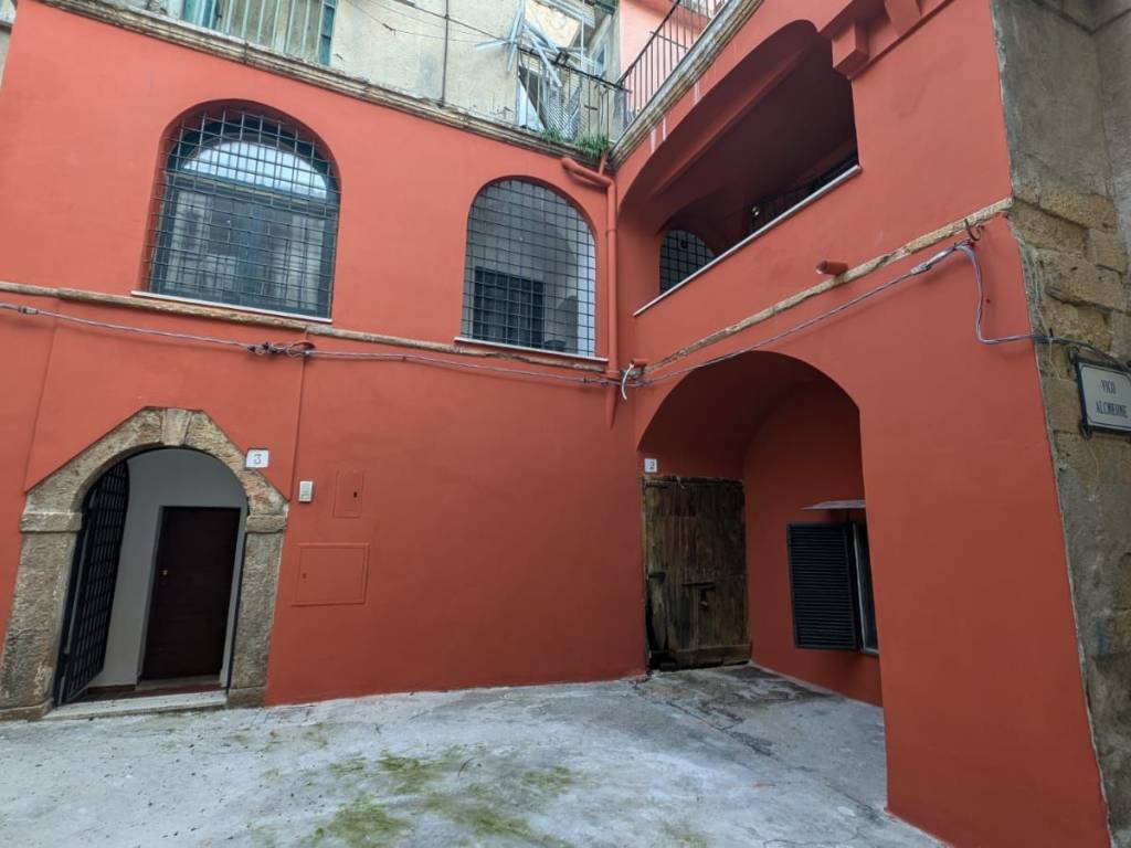 appartamento in vendita a Crotone in zona Città Vecchia