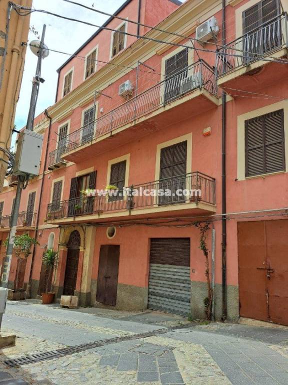 appartamento in vendita a Crotone in zona Città Vecchia