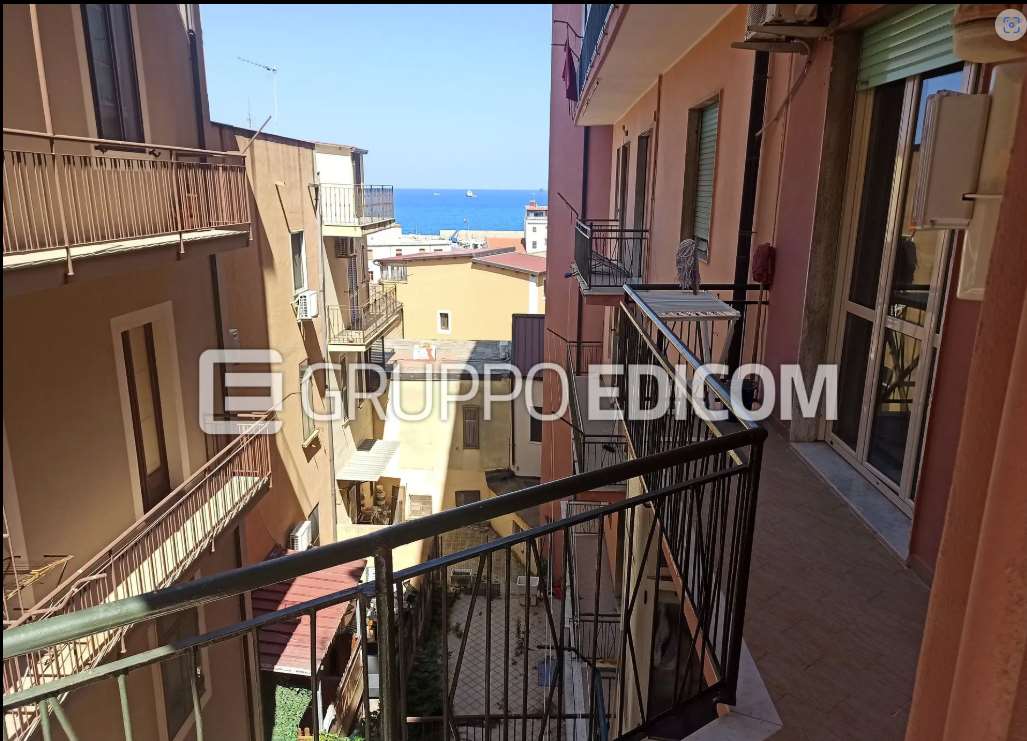 appartamento in vendita a Crotone in zona Città Vecchia