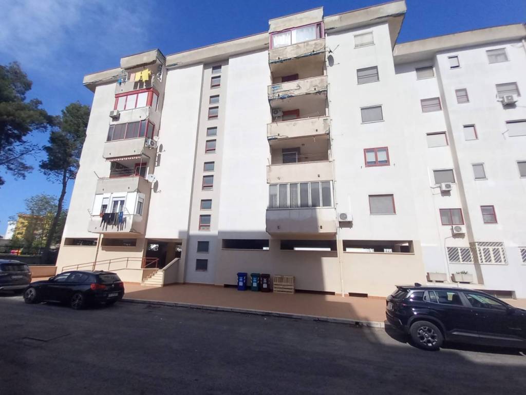 appartamento in vendita a Crotone in zona Tufolo