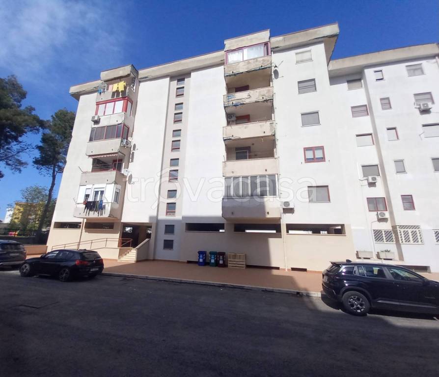 appartamento in vendita a Crotone in zona Tufolo