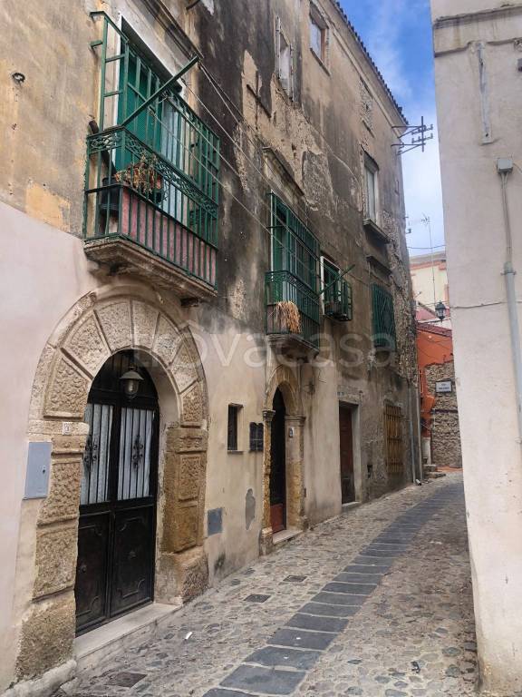 appartamento in vendita a Crotone in zona Città Vecchia