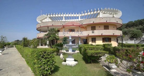 casa indipendente in vendita a Crotone