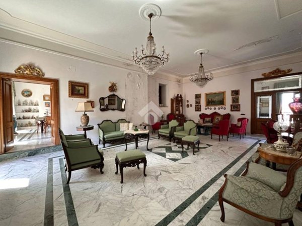 casa indipendente in vendita a Crotone