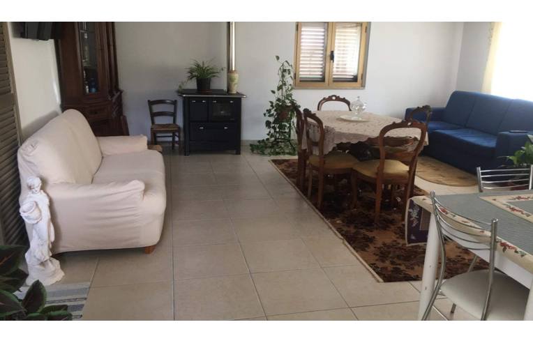 casa indipendente in vendita a Crotone in zona Apriglianello