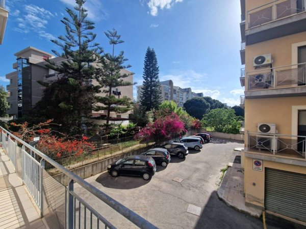 appartamento in vendita a Crotone in zona Margherita