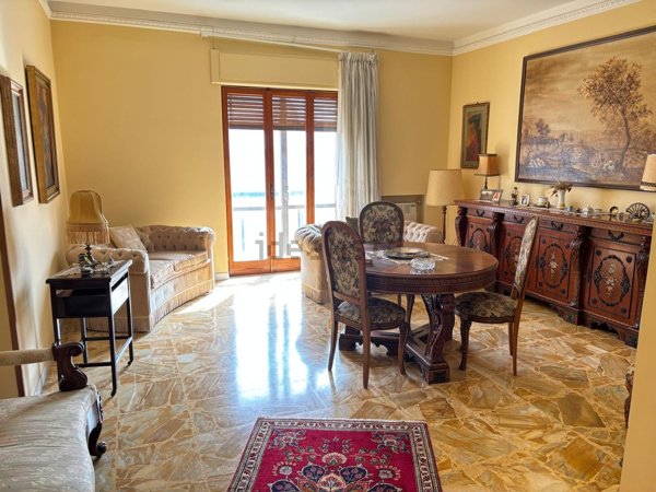 appartamento in vendita a Crotone in zona Centro Città
