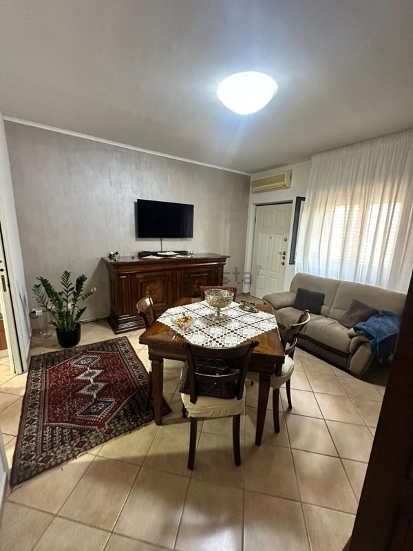 casa indipendente in vendita a Crotone
