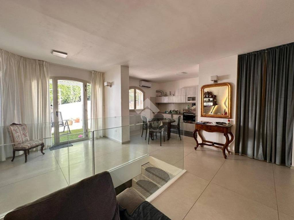 casa indipendente in vendita a Crotone