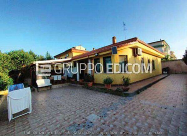 casa indipendente in vendita a Crotone
