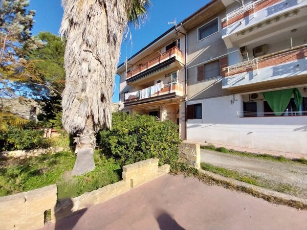 appartamento in vendita a Crotone in zona Tufolo