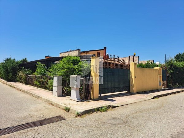 casa indipendente in vendita a Crotone