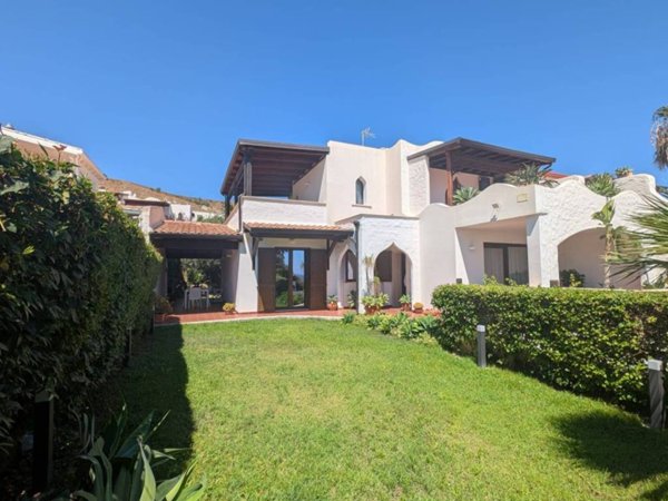 casa indipendente in vendita a Crotone