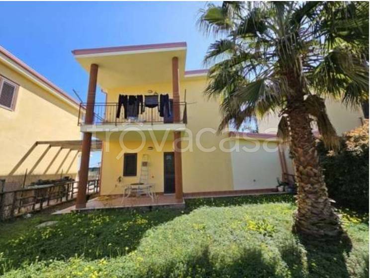 casa indipendente in vendita a Crotone