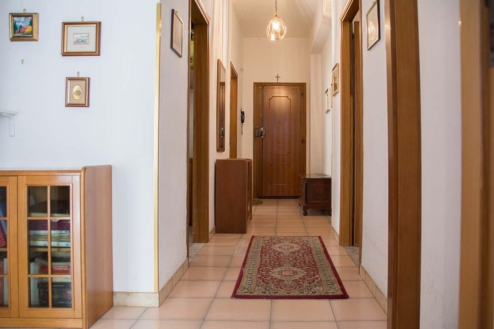 appartamento in vendita a Crotone in zona Centro Città