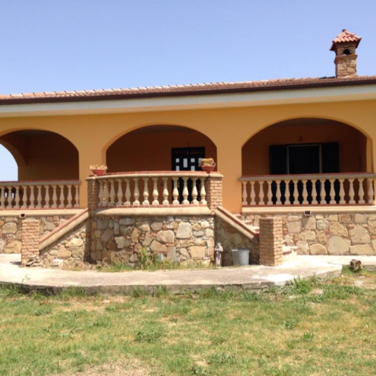 casa indipendente in vendita a Crotone in zona Centro Città