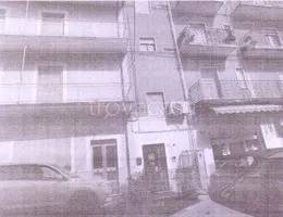locale commerciale in vendita a Crotone in zona Papanice
