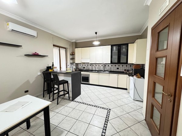 appartamento in vendita a Crotone in zona Centro Città