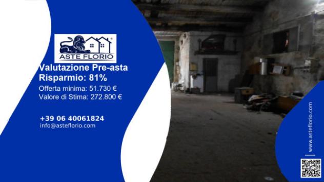locale commerciale in vendita a Crotone
