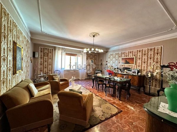 appartamento in vendita a Crotone in zona Centro Città