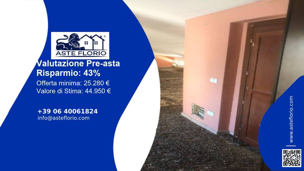 locale commerciale in vendita a Crotone