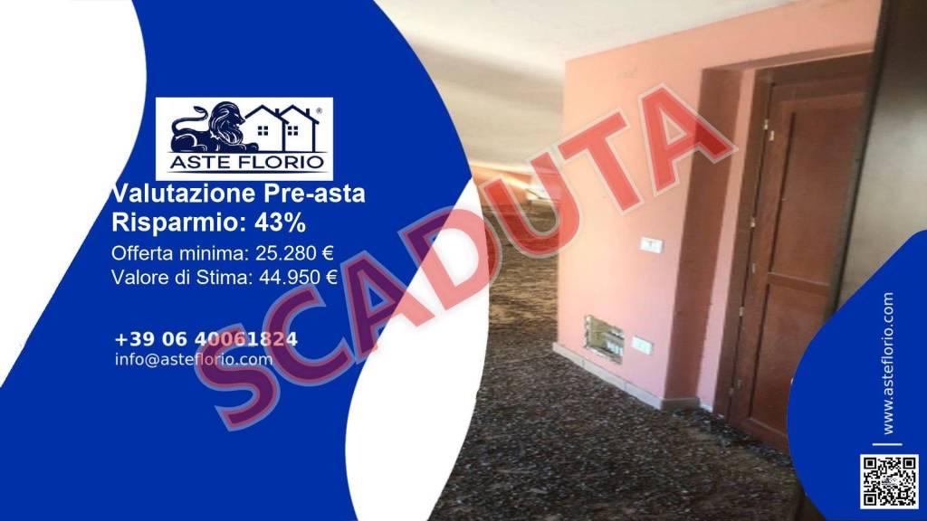 locale commerciale in vendita a Crotone