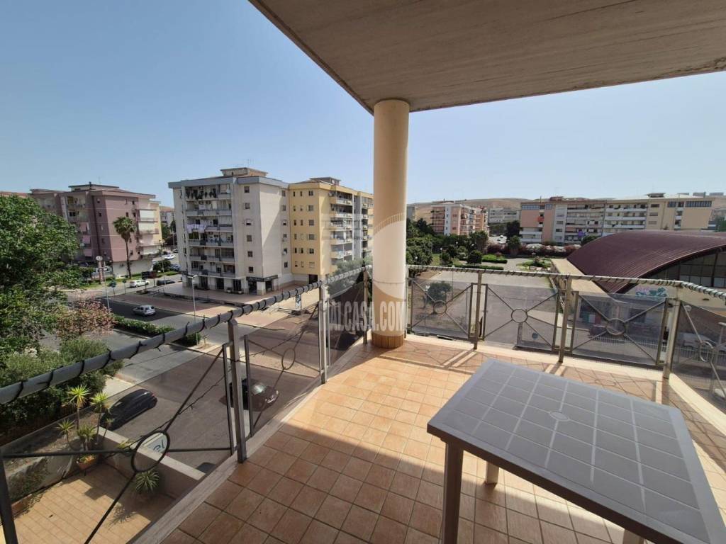 appartamento in vendita a Crotone in zona Tufolo