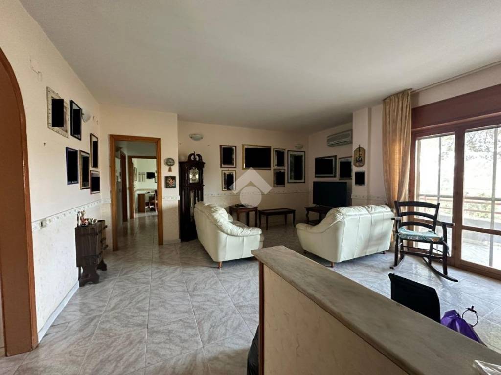 appartamento in vendita a Crotone in zona Tufolo