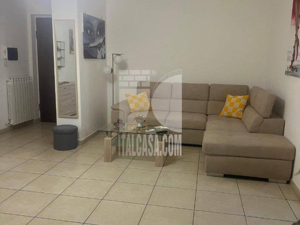 appartamento in vendita a Crotone in zona Tufolo