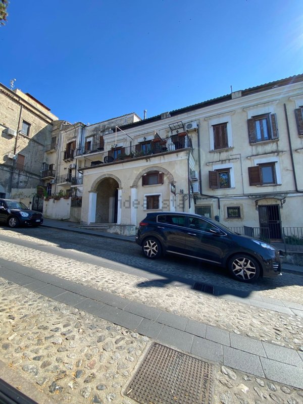 appartamento in vendita a Crotone in zona Città Vecchia