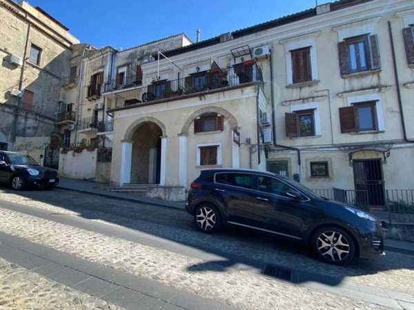 appartamento in vendita a Crotone in zona Città Vecchia
