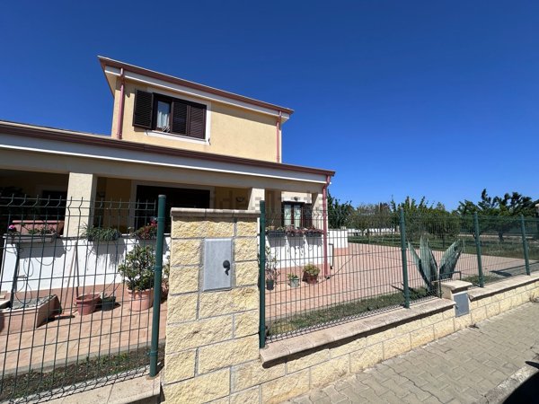 casa indipendente in vendita a Crotone