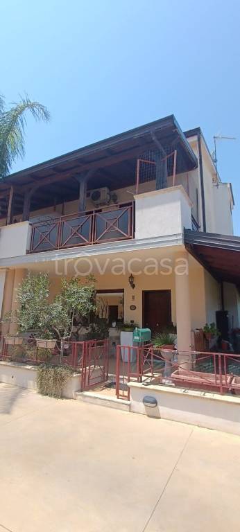 casa indipendente in vendita a Crotone in zona Città Vecchia