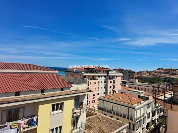 appartamento in vendita a Crotone in zona Centro Città