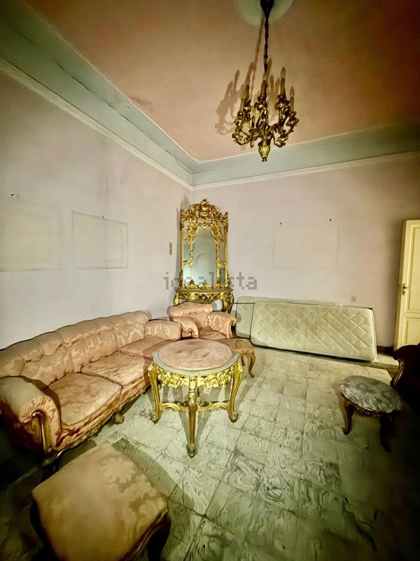 appartamento in vendita a Crotone in zona Centro Città