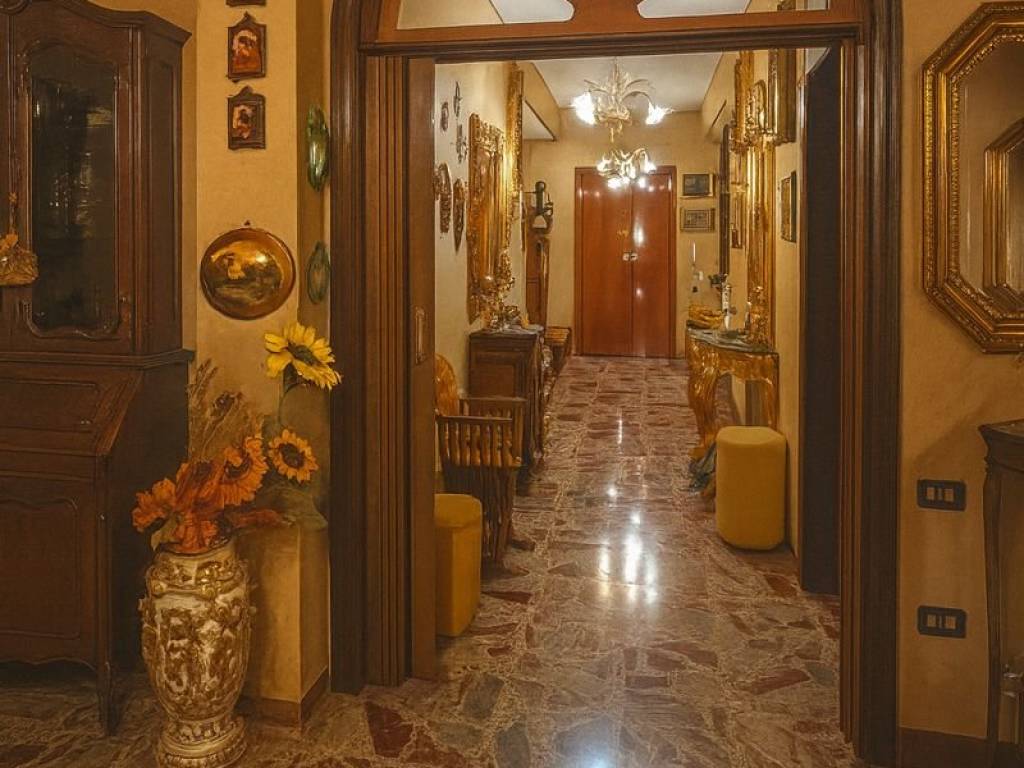 appartamento in vendita a Crotone in zona Centro Città