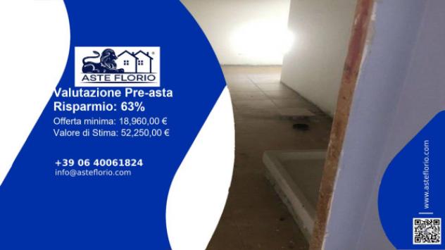 locale commerciale in vendita a Crotone