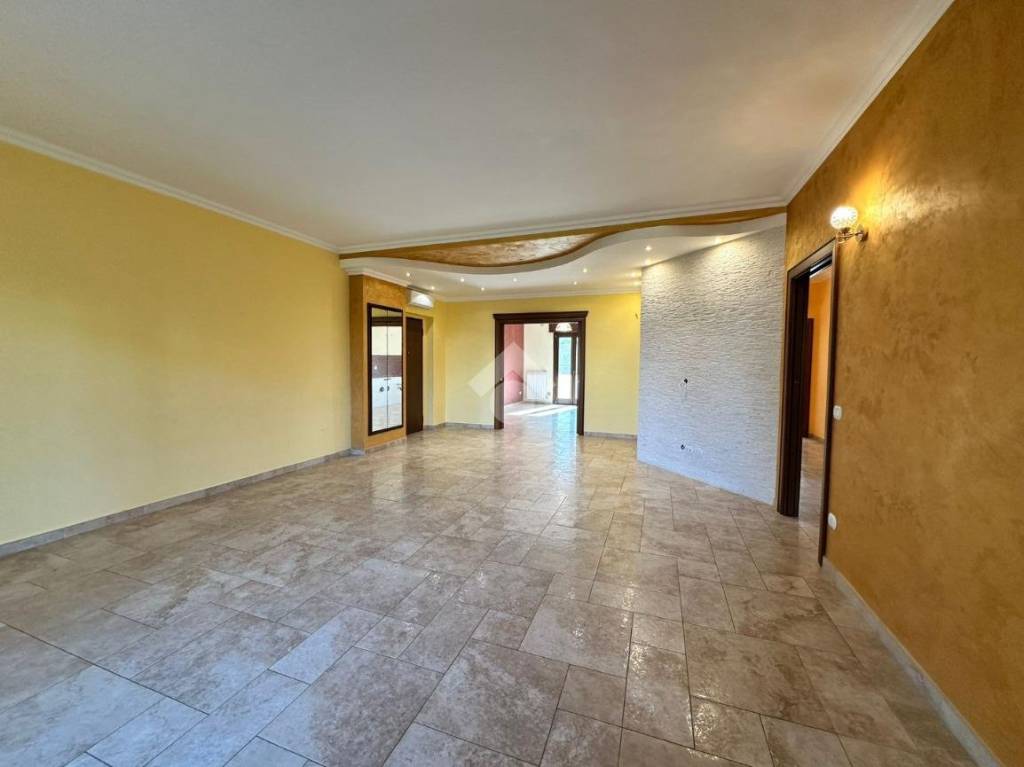 appartamento in vendita a Crotone in zona Tufolo