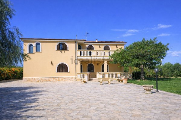 casa indipendente in vendita a Crotone in zona Margherita