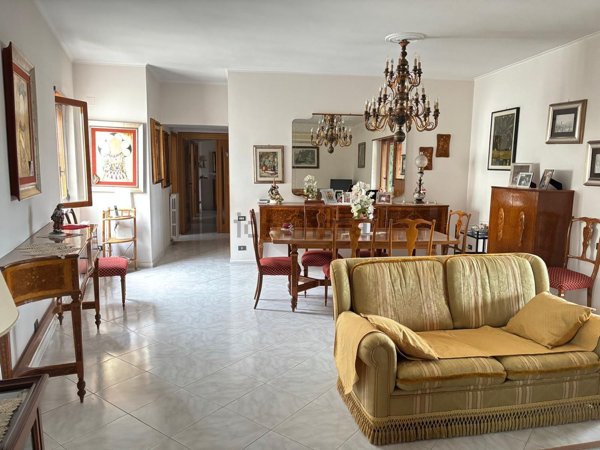 appartamento in vendita a Crotone in zona Centro Città