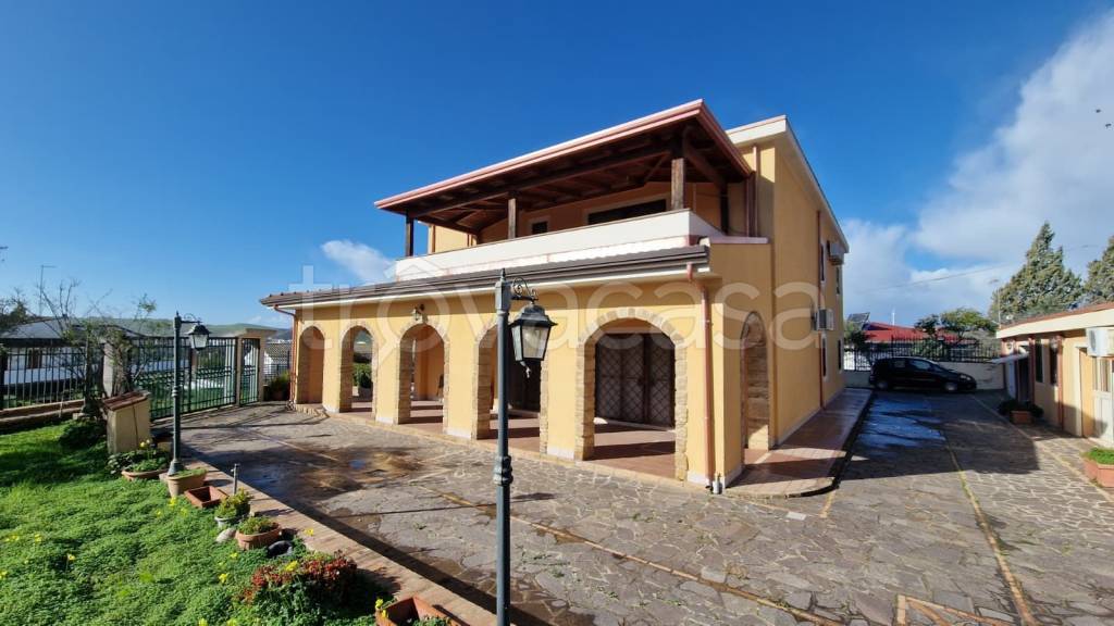 appartamento in vendita a Crotone in zona Farina