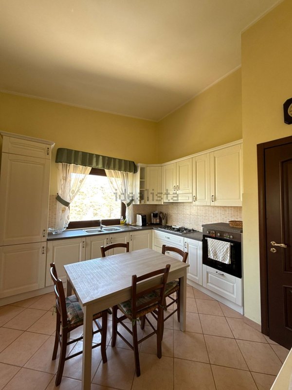 appartamento in vendita a Crotone in zona Farina