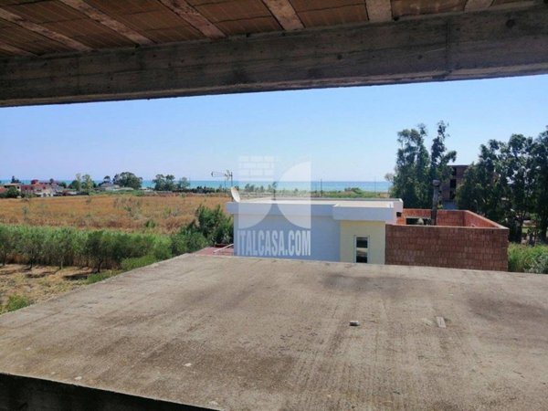 casa indipendente in vendita a Crotone in zona Centro Città