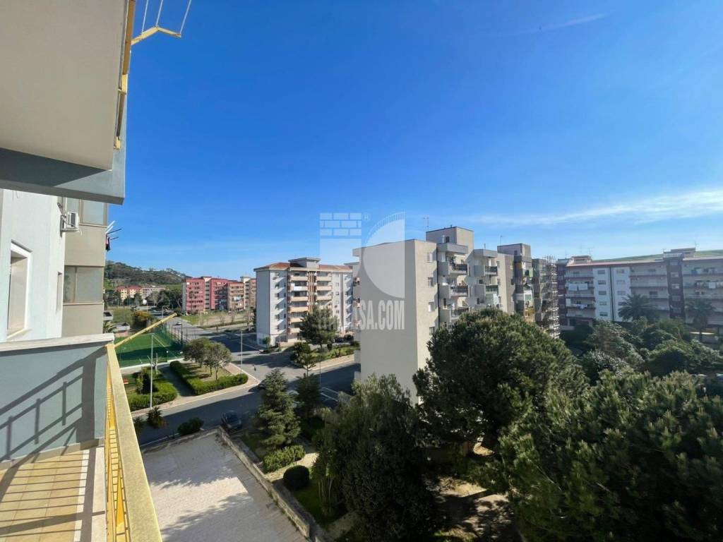 appartamento in vendita a Crotone in zona Tufolo