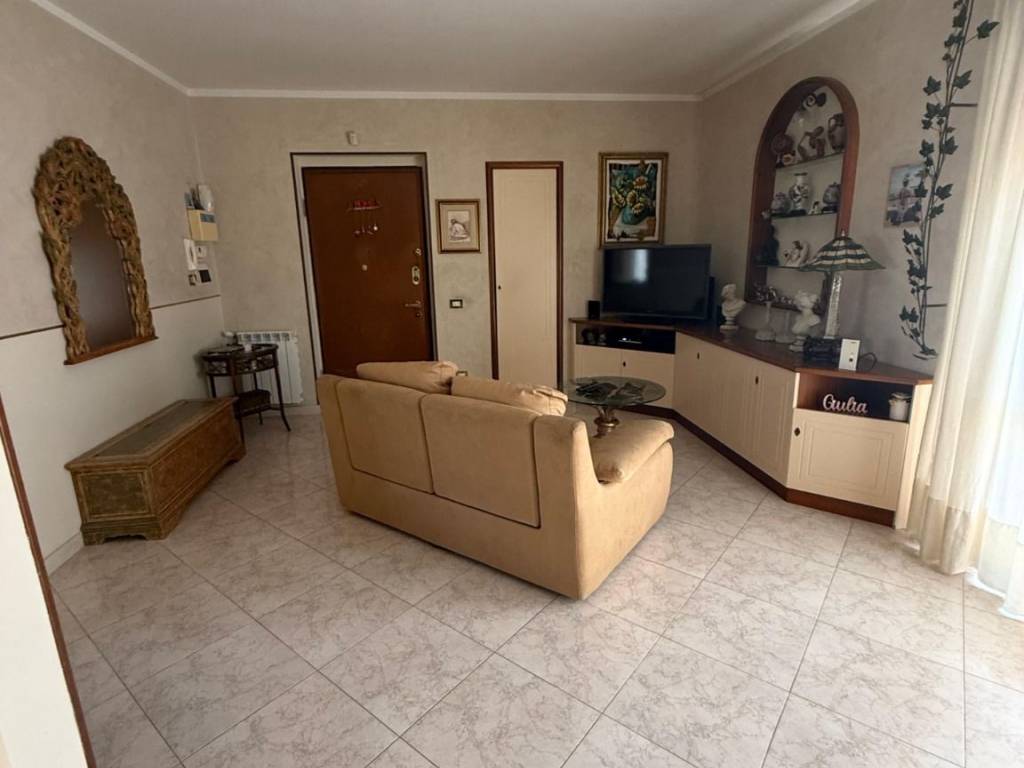 appartamento in vendita a Crotone in zona Tufolo