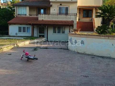 casa indipendente in vendita a Crotone