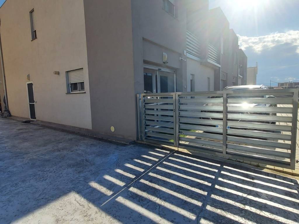 casa indipendente in vendita a Crotone in zona Città Vecchia