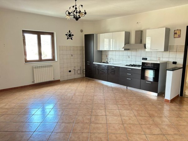 appartamento in vendita a Crotone in zona Farina