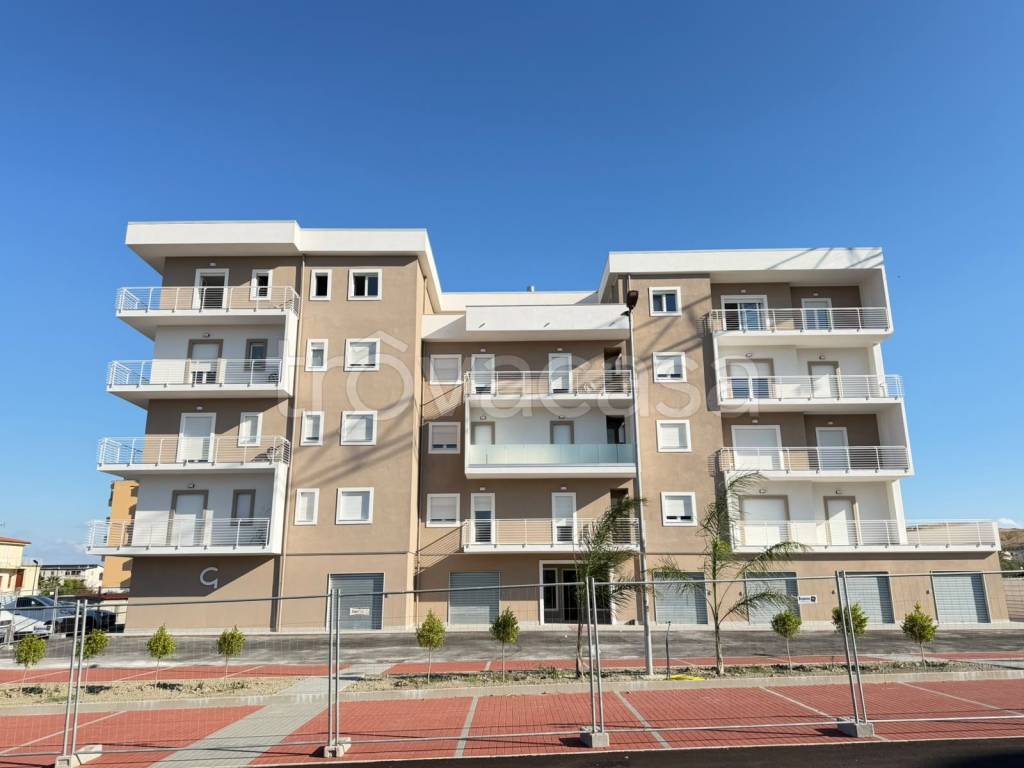 appartamento in vendita a Crotone in zona Farina