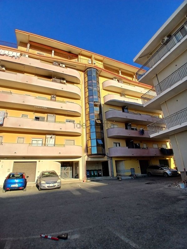 appartamento in vendita a Crotone in zona Farina